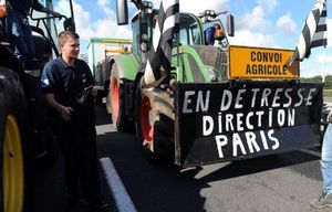 Manifestation des agriculteurs le 3 septembre 2015 : les tracteurs envahissent Paris !