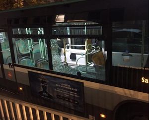 Nuit de violence dans des bus et tramways du 93