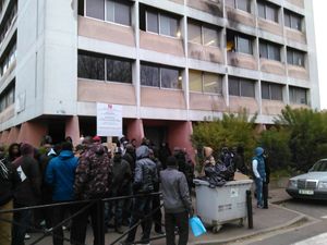 Intervention de la police au foyer de travailleurs migrants du Gros Saule à Aulnay-sous-Bois