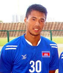 Thierry Bin enfant des 3000 à Aulnay-sous-Bois devenu star du football au Cambodge