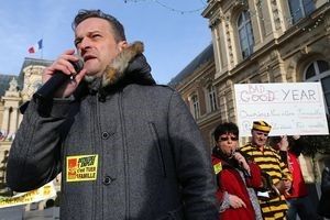 Réunion à Aulnay-sous-Bois pour la défense du code du travail