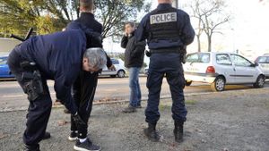 Deux policiers blessés après un contrôle à La Courneuve