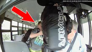 Un chauffeur de bus de la ligne 609 insulté puis frappé à l’arrêt O’Parinor à Aulnay-sous-Bois