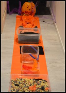 parcours sensoriel avec les pieds