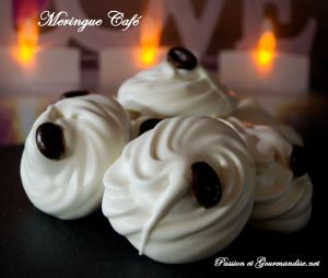 Meringues au café