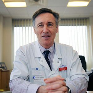 Ce Monsieur doit être traduit devant les tribunaux et viré de ses fonctions d'expert !