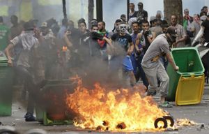 Banlieues : qui stigmatise l’islam ? Les banlieues bien loin d’être « Charlie »…