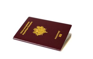 Le mariage frauduleux, l’arme de naturalisation massive