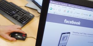 Facebook recrute des marocains à 1,5$/h pour supprimer toutes les publications qui insultent l’Islam