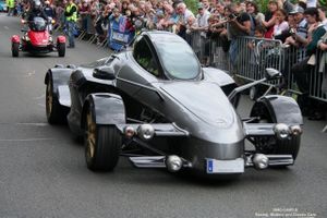 Des supercars...