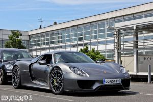Des supercars...