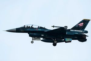 Mitsubishi F-2B - 21 Hikotaï - Memorial flight "Return To Matsushima AB"