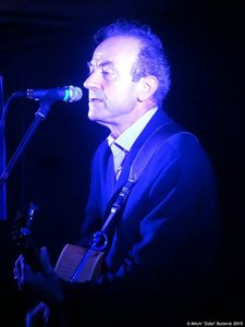 Hugh Cornwell ( acoustic) - La Cave- Hastière- le 8 décembre 2015