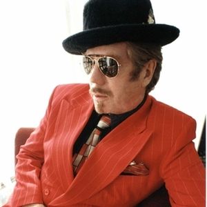 Décès de Dan Hicks et de Rick Wright.