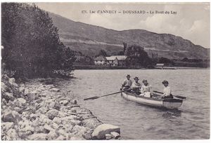 Barque au Bout du Lac