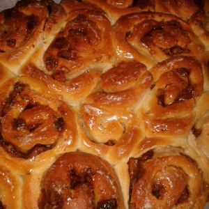 Brioche roulée simplissime aux pépites de chocolat (ou aux raisins)