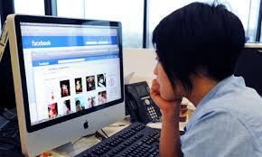 Facebook apresenta características e remoto logoff OTP