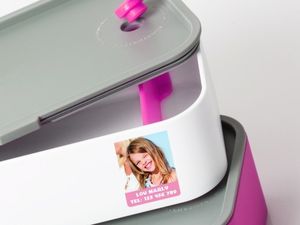 étiquettes autocollantes personnalisées avec une photo