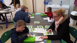 Des ateliers de mathématiques en famille...