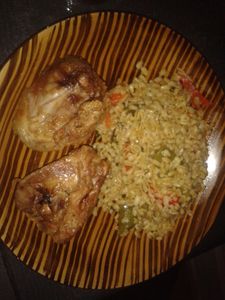 Poulet frit et blé aux poivrons
