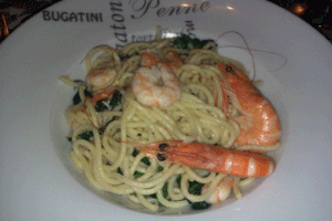 Spaghetti aux crevettes et aux épinards