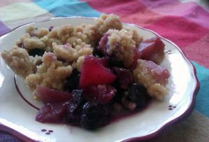 Crumble aux myrtilles et aux pommes