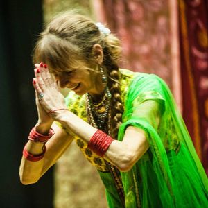 HOLI 2015 – Interview de France AZÉMA- fondatrice Des Portes de L’Inde
