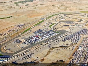J-4 avant Motorland pour le Team V-USA et Renaud