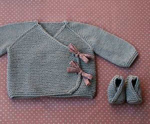 La brassière et les petits chaussons !