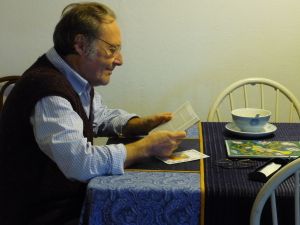 IL Y A UNE QUESTION ESSENTIELLE A PARTIR DE LAQUELLE AVANCER VERS LA SOLUTION DE LA CRISE, à dire et à redire patiemment, et à HURLER, twister, raper, slamer, s’il le faut : Tous les débats économiques qui éludent cette question de fond qui est LA CRISE DE SURACCUMULATION DU CAPITAL, ne peuvent que se heurter à leur propres limites.