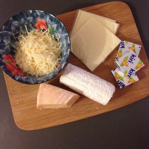 Naan fourré aux 4 fromages