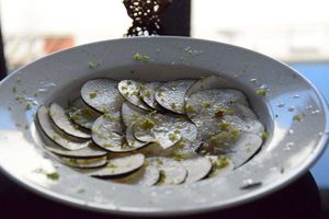 Carpaccio de radis noir