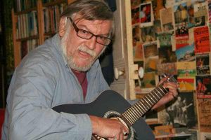 Michel Rose présent en tant qu'auteur à la fête du livre d'Autun le s.2 avril 2016