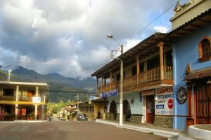 De Gringolandia, (euh...pardon Vilcabamba, Équateur), à Chacha (poyas, Pérou). 1/5 juin 2015
