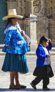 Celendín et Cajamarca: des incas aux grandes multinationales minières, tout est toujours question d'or dans le nord du Pérou. 9 /13 juin 2015