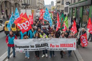 L’ouverture des commerces le dimanche et la nuit: comment y résister?