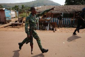 CENTRAFRIQUE: AU MOINS DEUX PERSONNES TUÉES DANS DE NOUVELLES VIOLENCES A BANGUI CE SAMEDI
