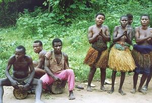 Danse femmes pygmees