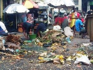 L’insalubrité fait son nid au marché central de Douala