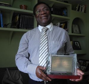 Abogado Francisco Ela Abeme.