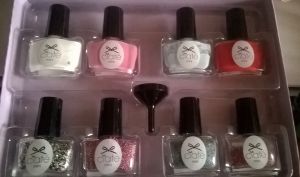 Ce qu'il y a dans ma boîte à vernis