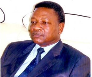 Kignoumbi Kia Mboungou voit le danger et s’érige en sapeur pompier
