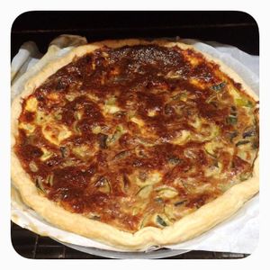 Tarte saumon, courgettes et champignons