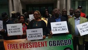 LONDRES: PRES 300 IVOIRIENS MANIFESTENT CE 10 OCTOBRE 2015 DEVANT LE MINISTERE DE LA JUSTICE