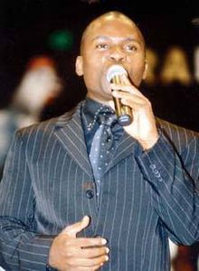 AFFAIRE KOFFI OLOMIDE ARRÊTE SA PRESTATION/ LE TEMOIGNAGE DE JOHN JAY :