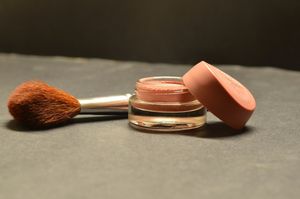 Déjouer les trahisons du maquillage...