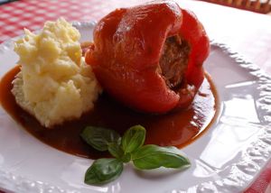 TGV (Tomates farcies à Grande Vitesse)