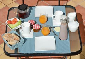 A table !
