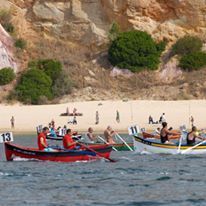 Regata de Aiolas : Régate de barques traditionnelles à Sesimbra