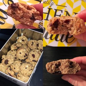 Cookies beurre de cacahuètes, muesli et pépites de chocolat